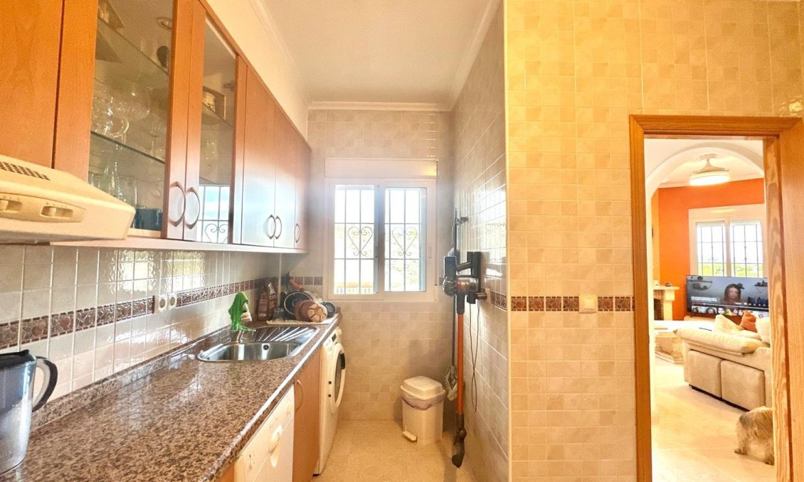 Wiederverkauf - Villa -
Bigastro - Comunidad Valenciana