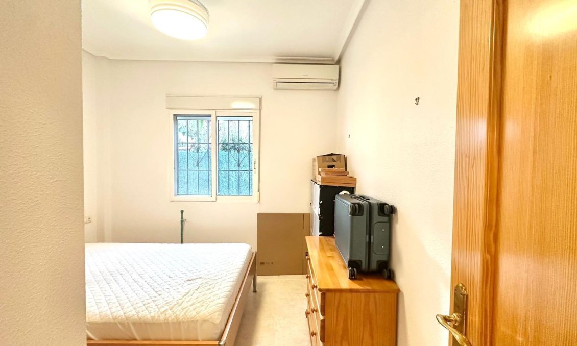 Wiederverkauf - Villa -
Bigastro - Comunidad Valenciana