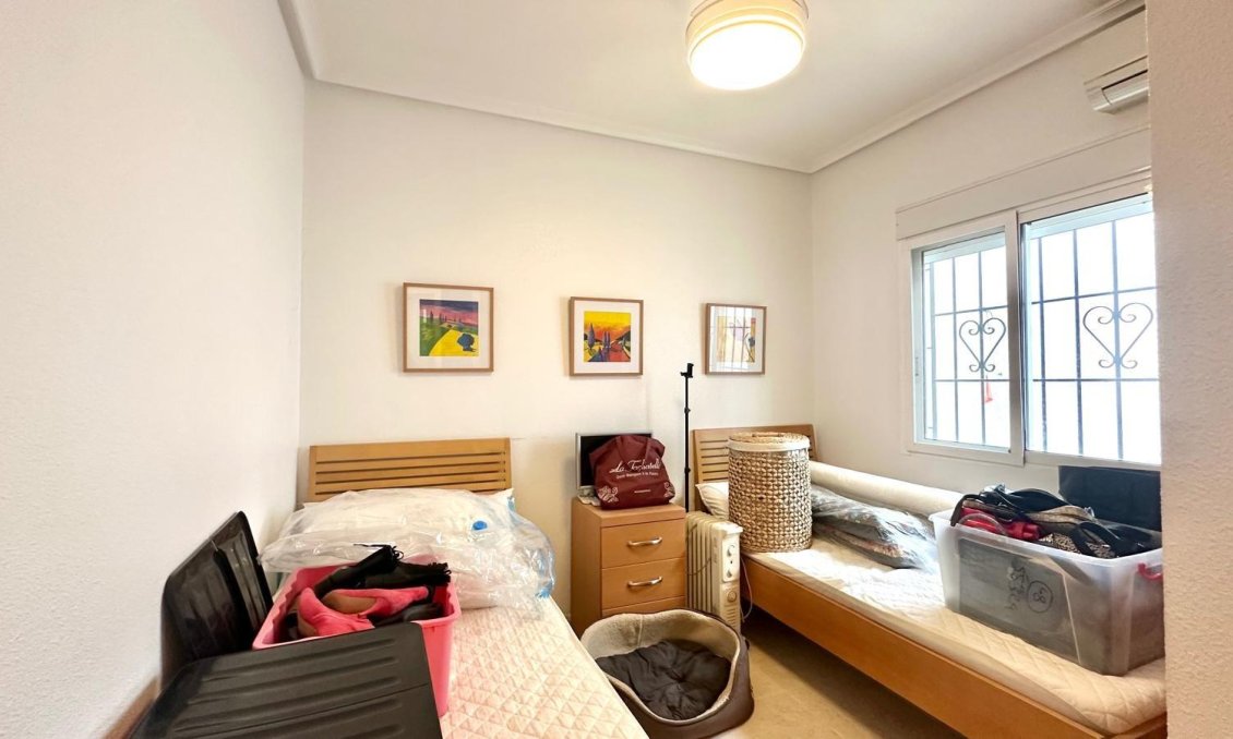 Wiederverkauf - Villa -
Bigastro - Comunidad Valenciana