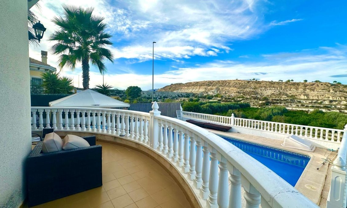 Wiederverkauf - Villa -
Bigastro - Comunidad Valenciana