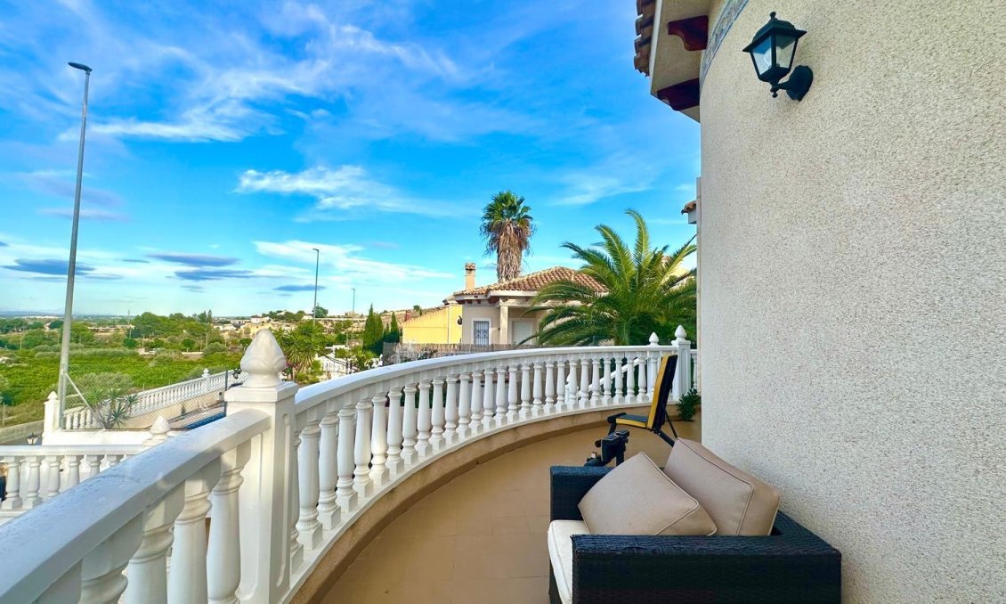 Wiederverkauf - Villa -
Bigastro - Comunidad Valenciana