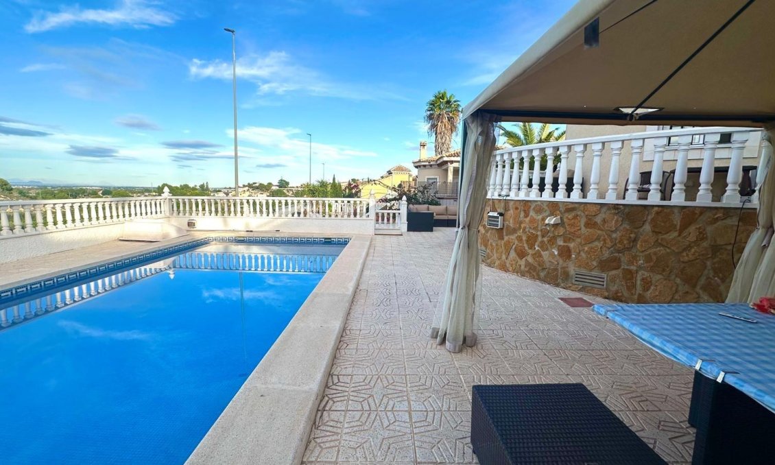 Wiederverkauf - Villa -
Bigastro - Comunidad Valenciana