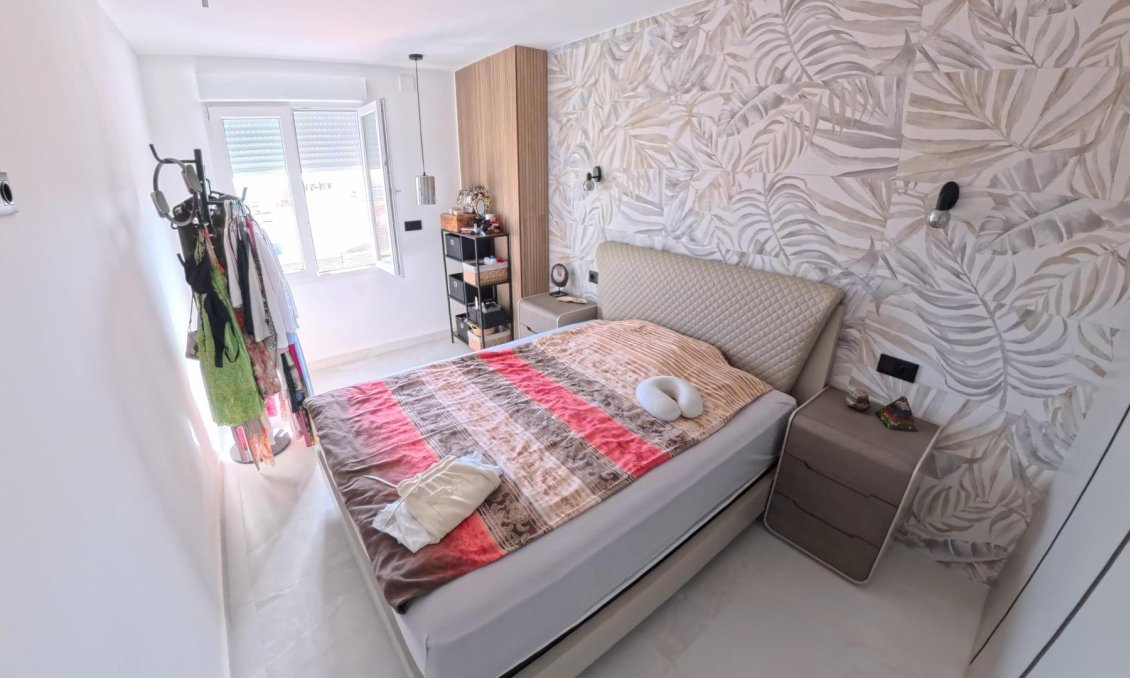 Resale - Apartment -
Pilar de la Horadada