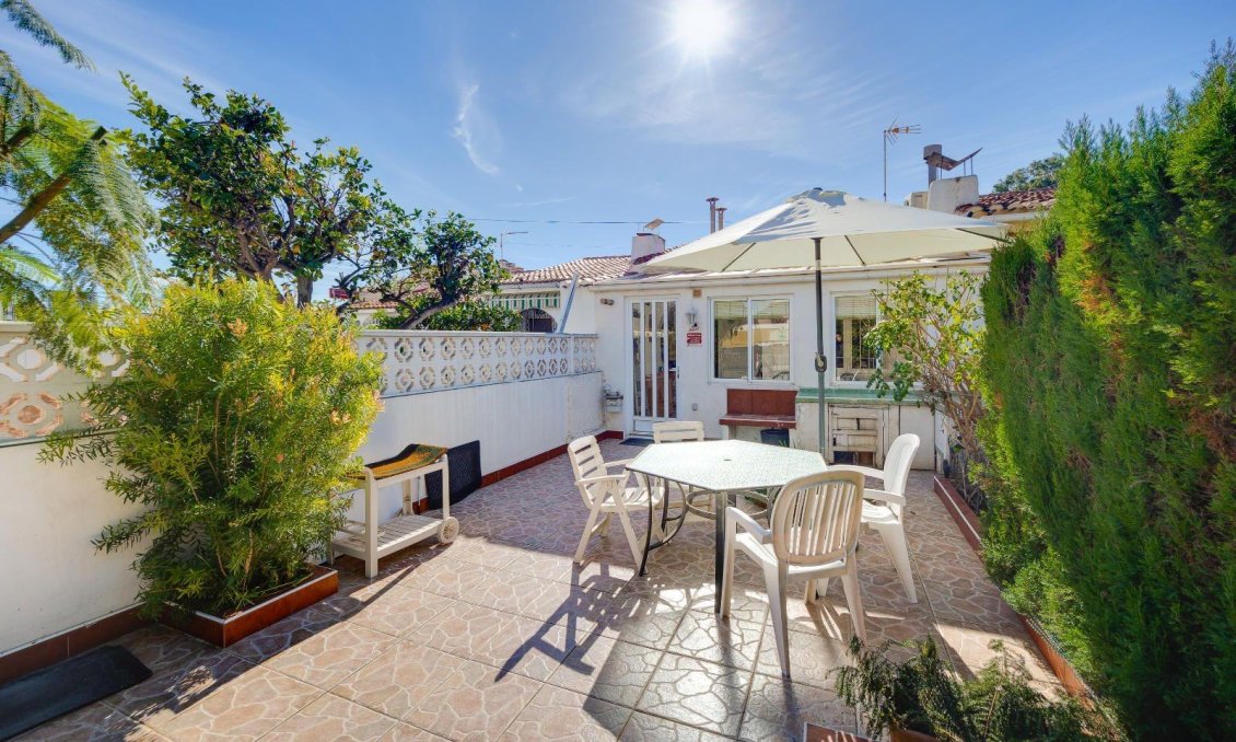 Revente - Villa -
Torrevieja - Calas Blanca