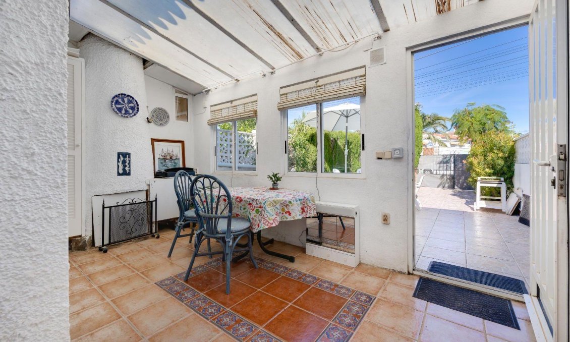 Revente - Villa -
Torrevieja - Calas Blanca