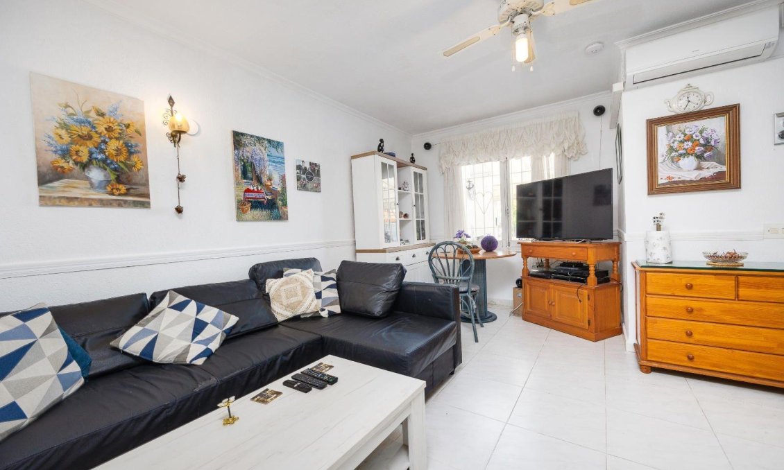 Revente - Villa -
Torrevieja - Calas Blanca