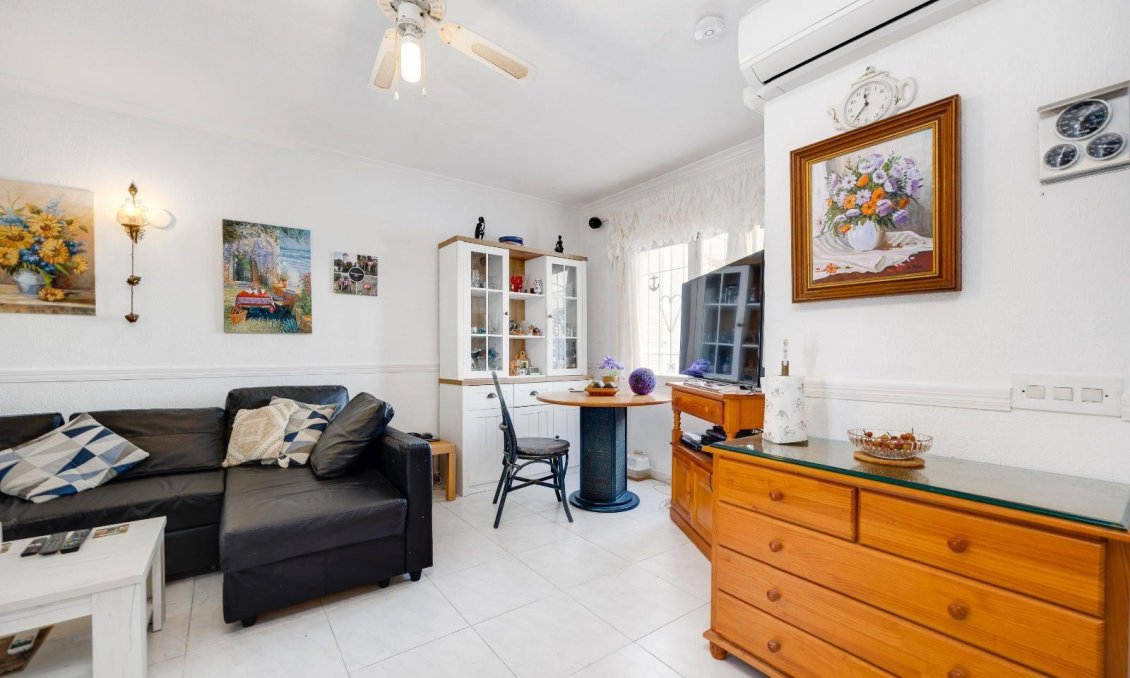 Revente - Villa -
Torrevieja - Calas Blanca