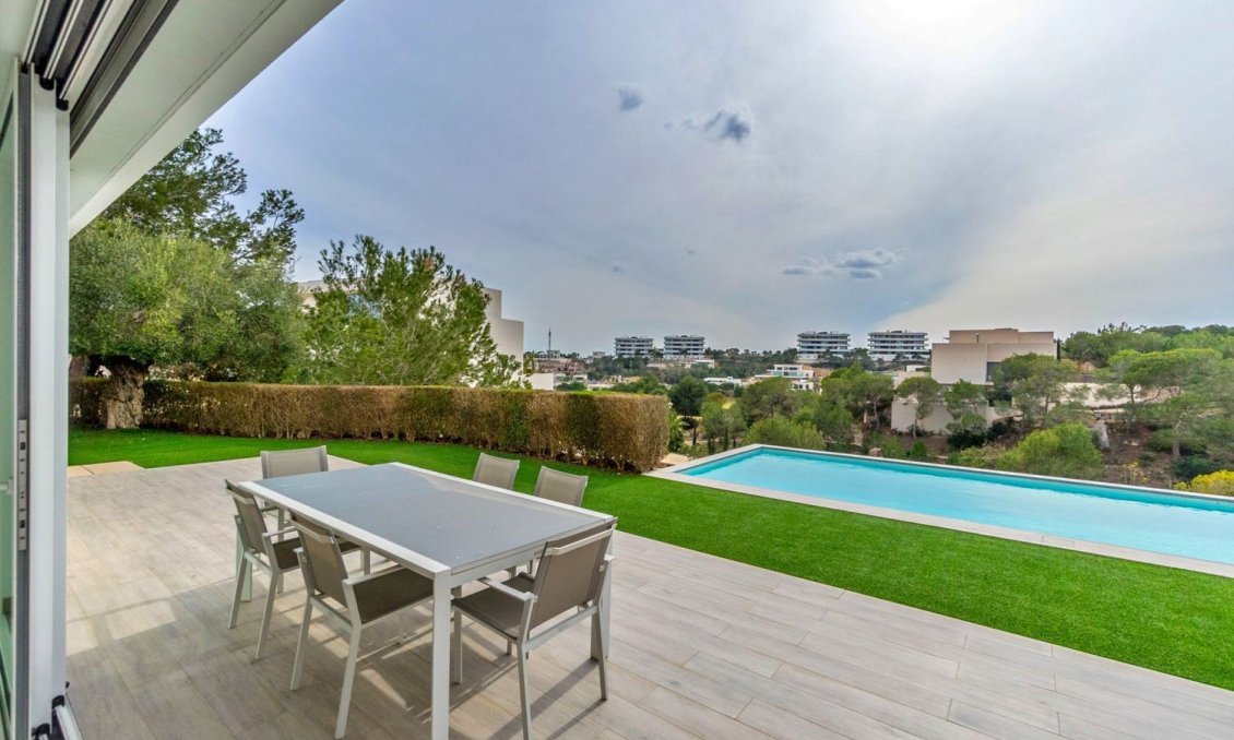 Revente - Villa -
Orihuela - Las Colinas Golf