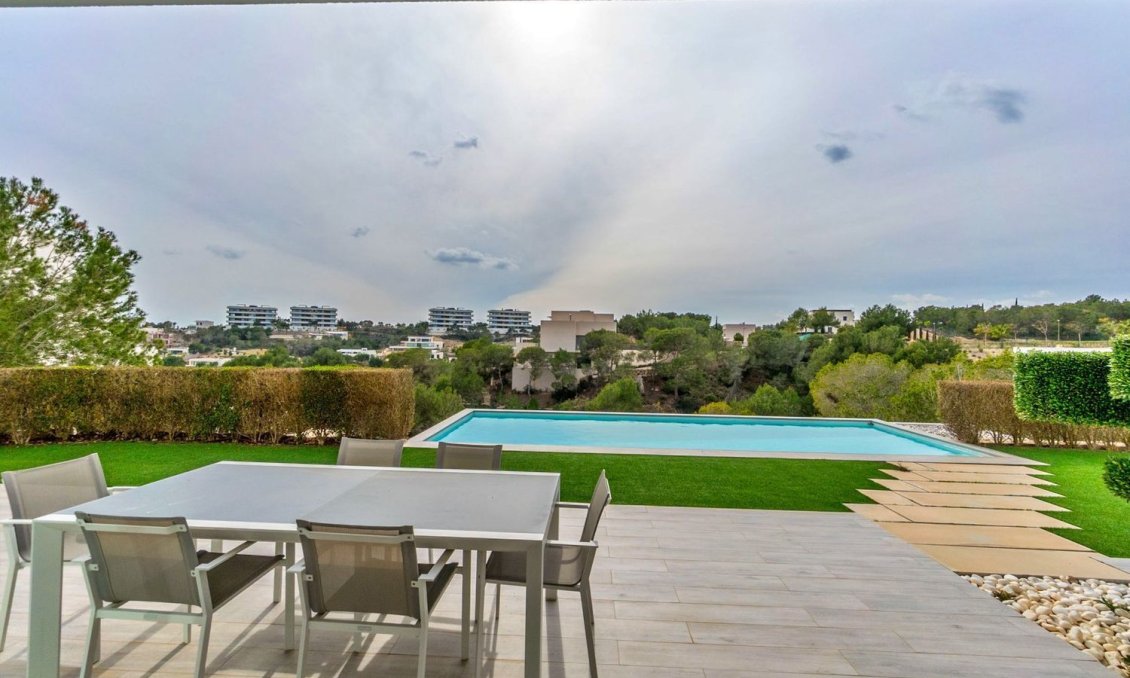 Revente - Villa -
Orihuela - Las Colinas Golf