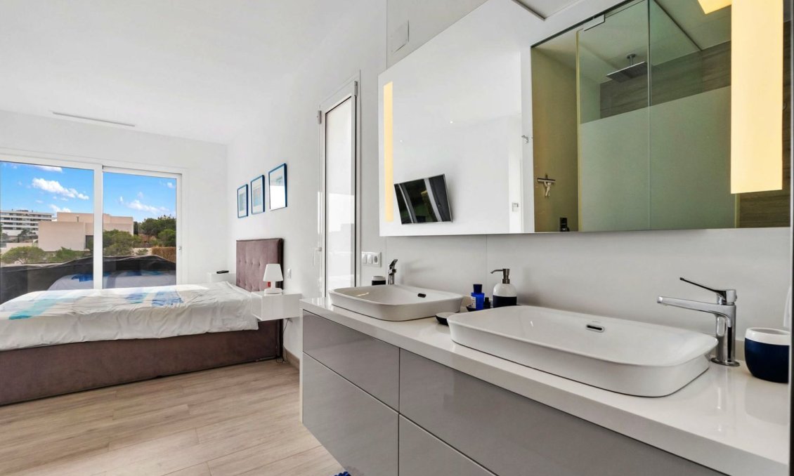 Revente - Villa -
Orihuela - Las Colinas Golf