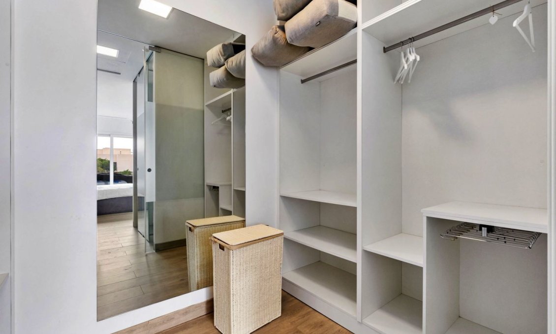 Revente - Villa -
Orihuela - Las Colinas Golf