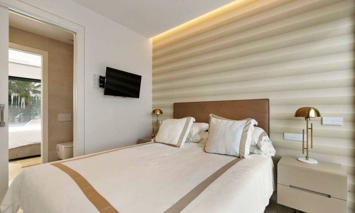 Revente - Villa -
Orihuela - Las Colinas Golf