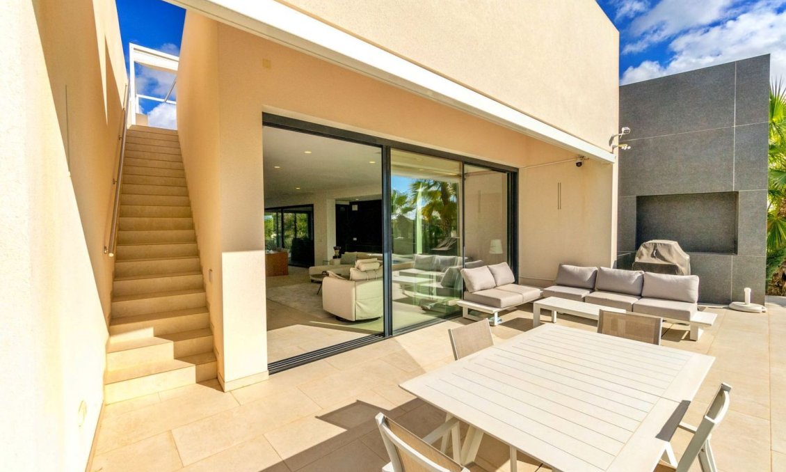 Revente - Villa -
Orihuela - Las Colinas Golf