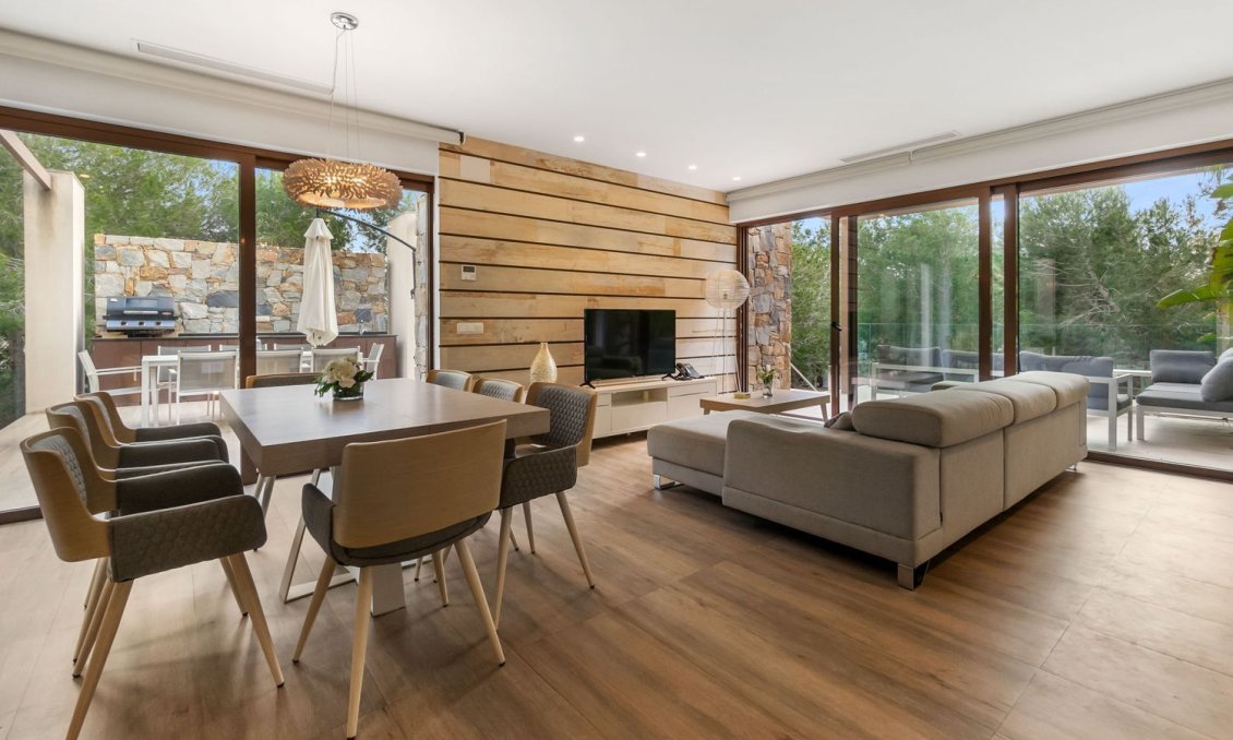 Revente - Villa -
Orihuela - Las Colinas Golf