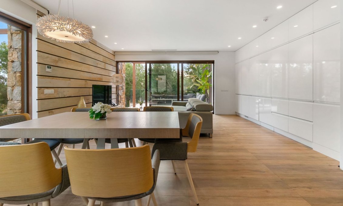 Revente - Villa -
Orihuela - Las Colinas Golf