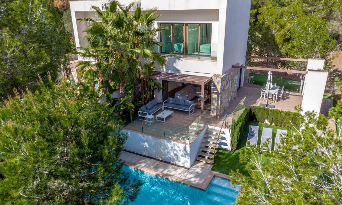 Revente - Villa -
Orihuela - Las Colinas Golf