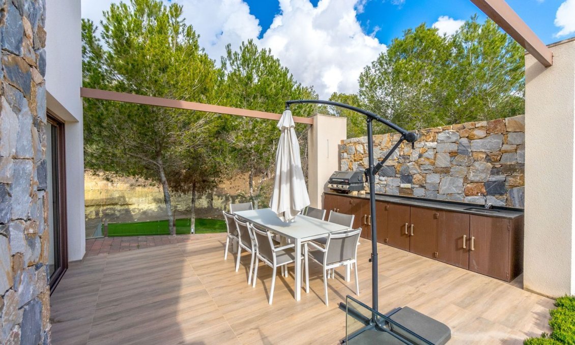 Revente - Villa -
Orihuela - Las Colinas Golf