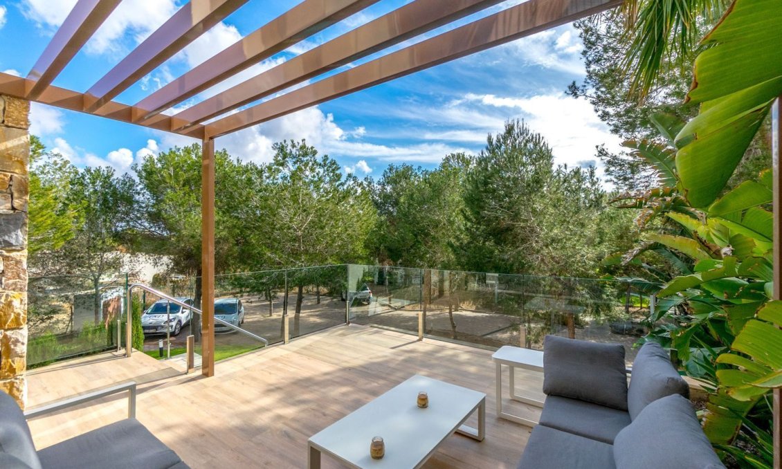 Revente - Villa -
Orihuela - Las Colinas Golf