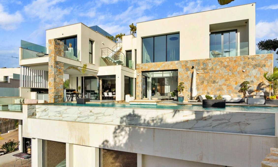 Revente - Villa -
Orihuela - Las Colinas Golf