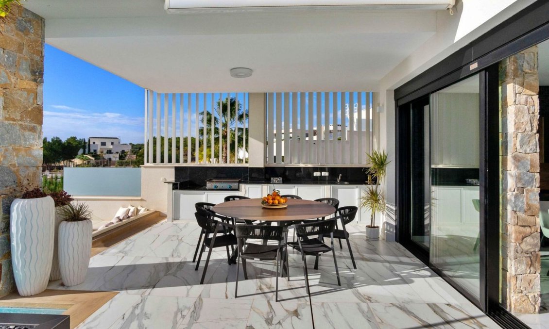 Revente - Villa -
Orihuela - Las Colinas Golf