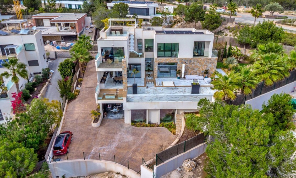 Revente - Villa -
Orihuela - Las Colinas Golf