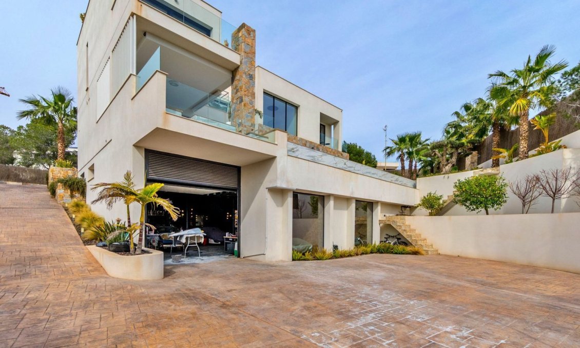 Revente - Villa -
Orihuela - Las Colinas Golf