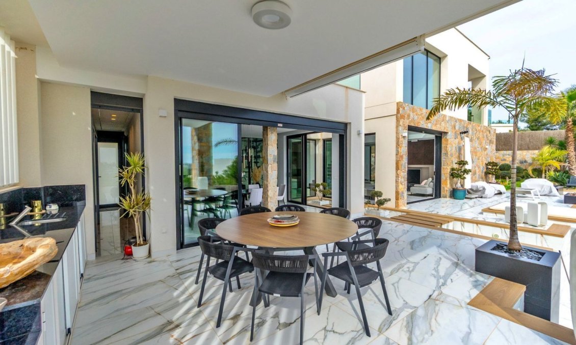 Revente - Villa -
Orihuela - Las Colinas Golf