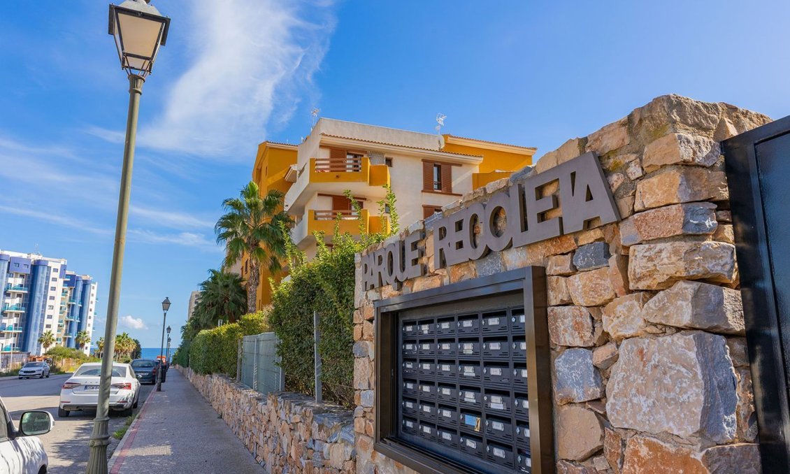 Resale - Apartment -
Torrevieja - Punta Prima