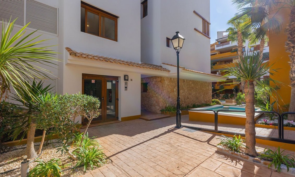 Resale - Apartment -
Torrevieja - Punta Prima