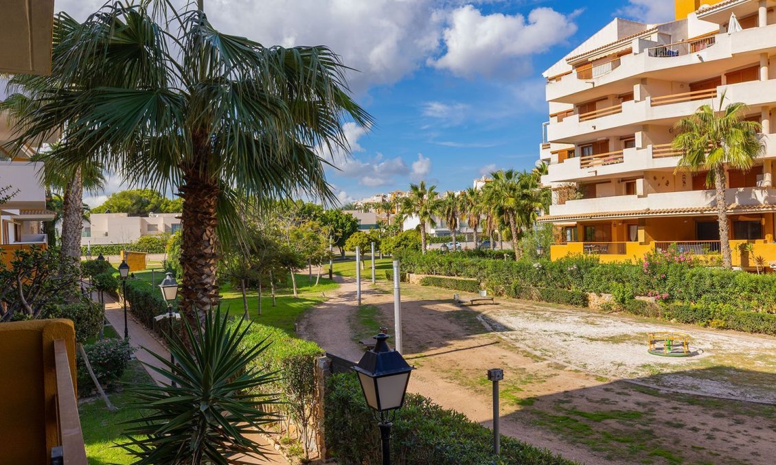 Resale - Apartment -
Torrevieja - Punta Prima