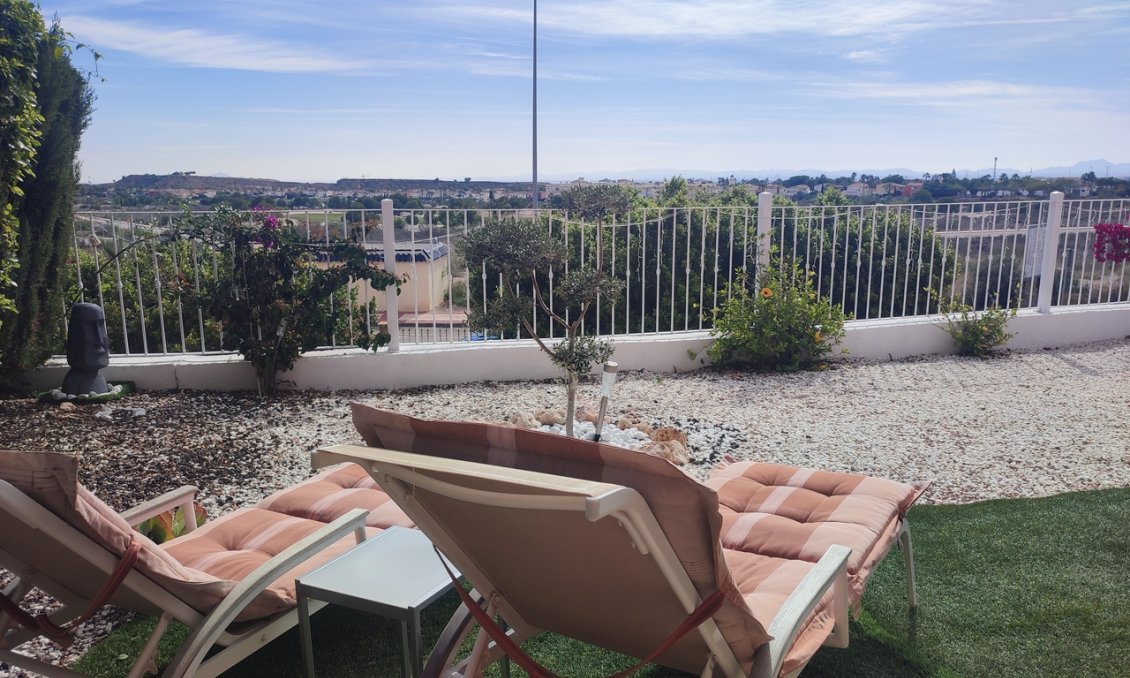 Resale - Apartment -
Altaona Golf - Inland