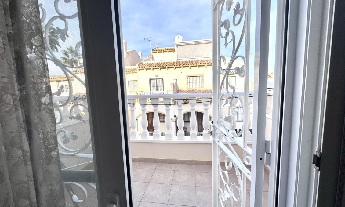 Wiederverkauf - Town House -
Orihuela Costa - Playa Flamenca