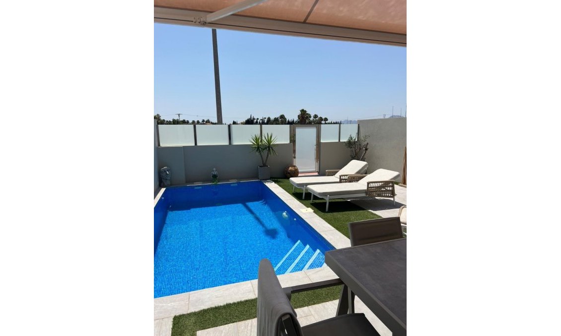 Wiederverkauf - Villa -
Daya Vieja - Costa Blanca