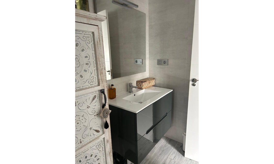 Wiederverkauf - Villa -
Daya Vieja - Costa Blanca