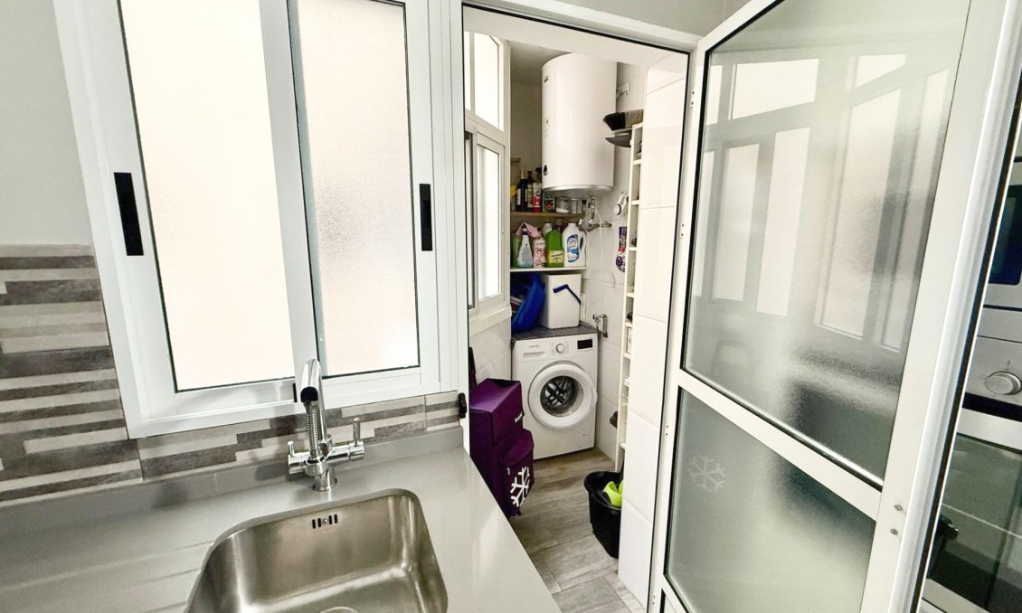 Resale - Apartment -
Torrevieja - PARQUE DE LAS NACIONES