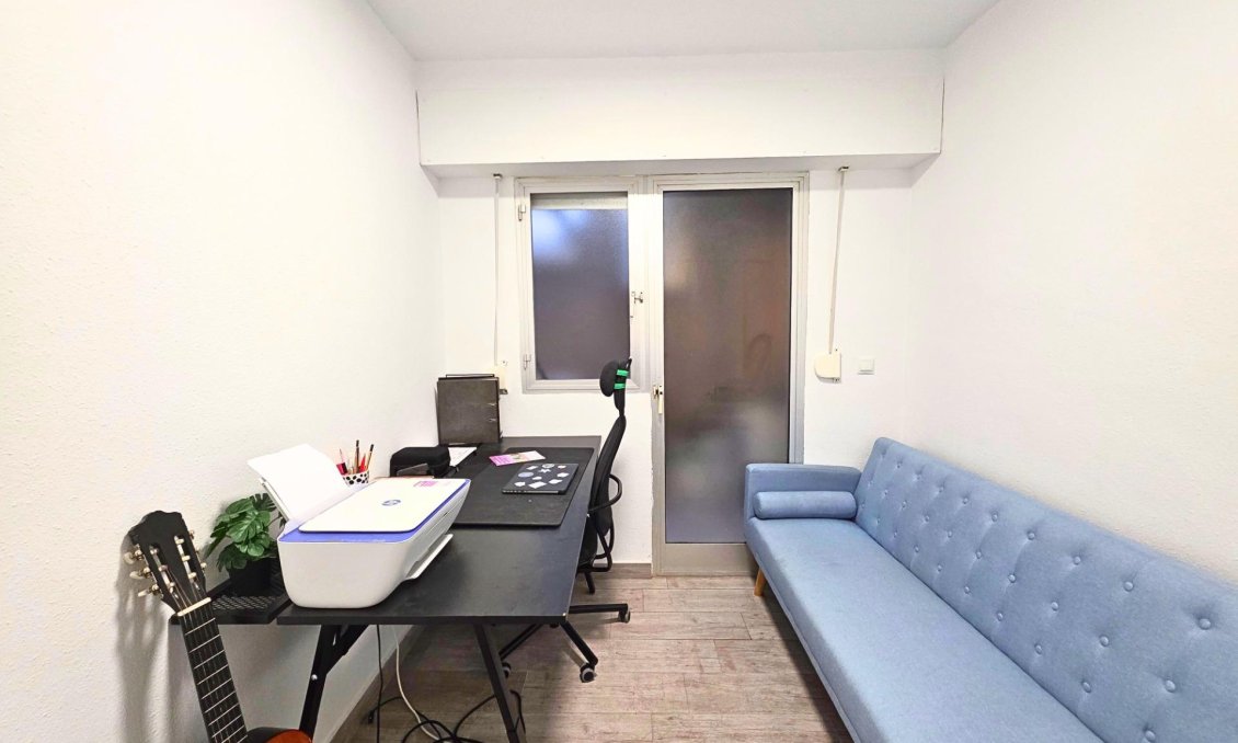 Resale - Apartment -
Torrevieja - Playa del Cura