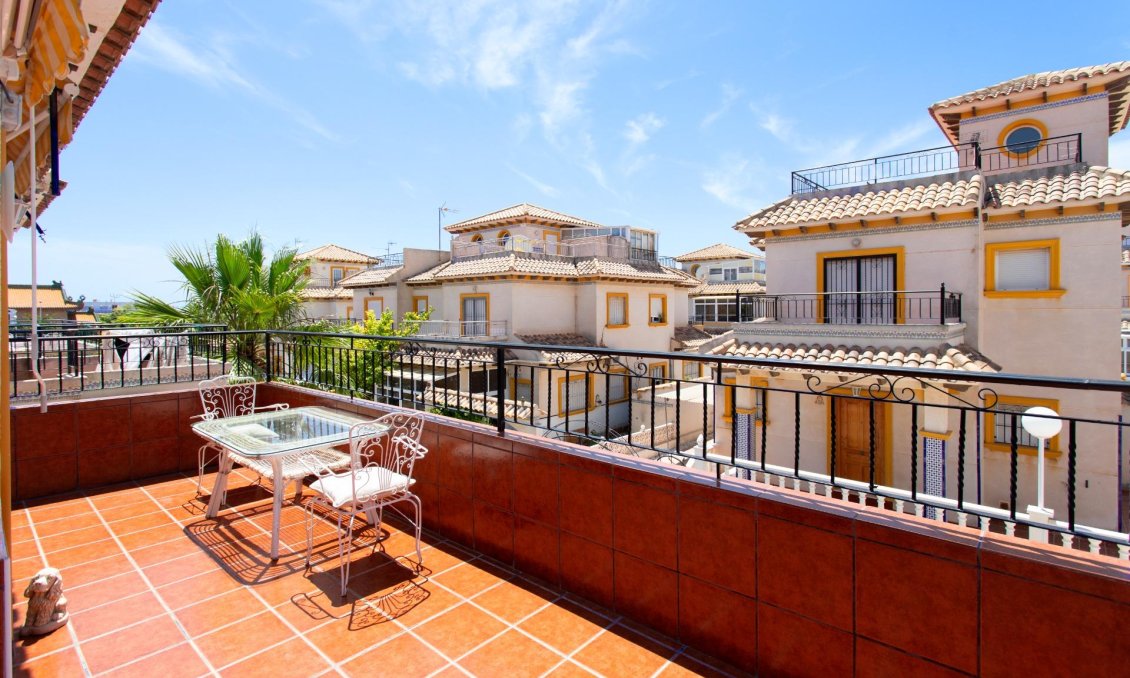 Resale - Bungalow -
Orihuela Costa - Punta Prima