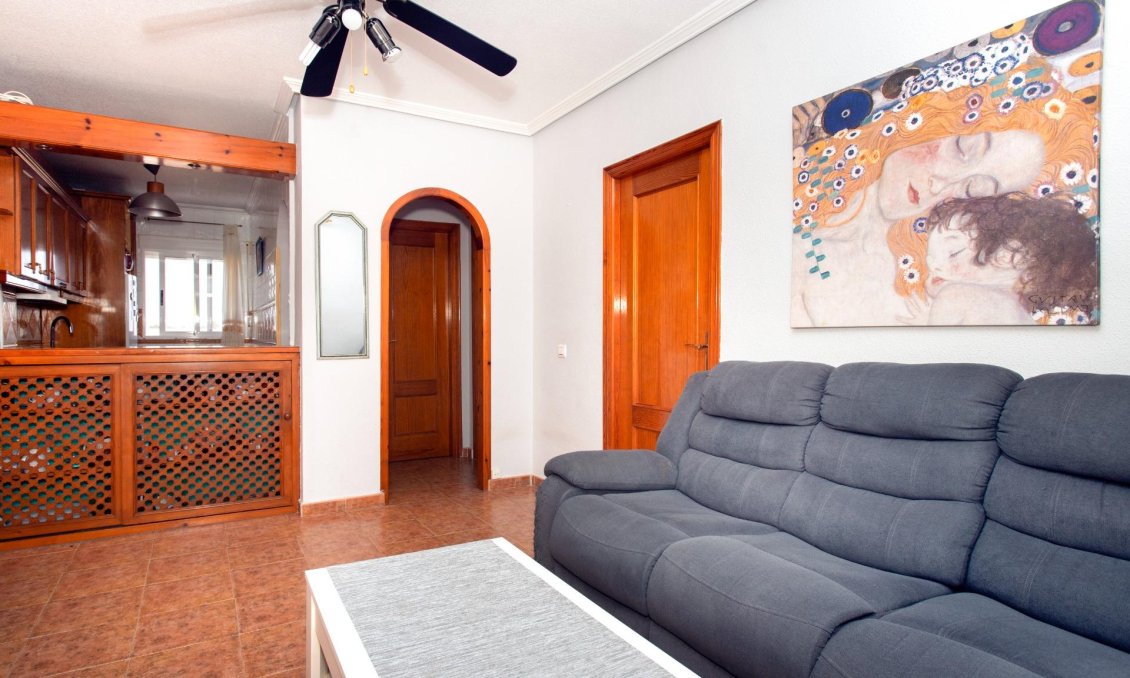 Resale - Bungalow -
Orihuela Costa - Punta Prima