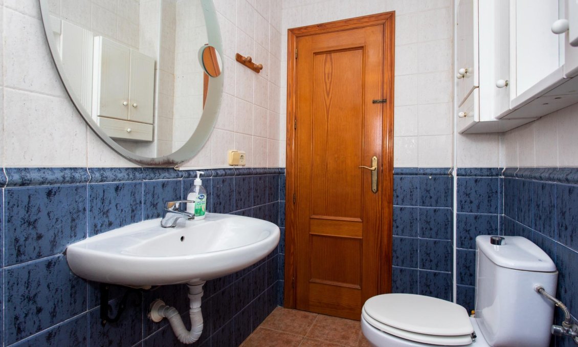 Resale - Bungalow -
Orihuela Costa - Punta Prima