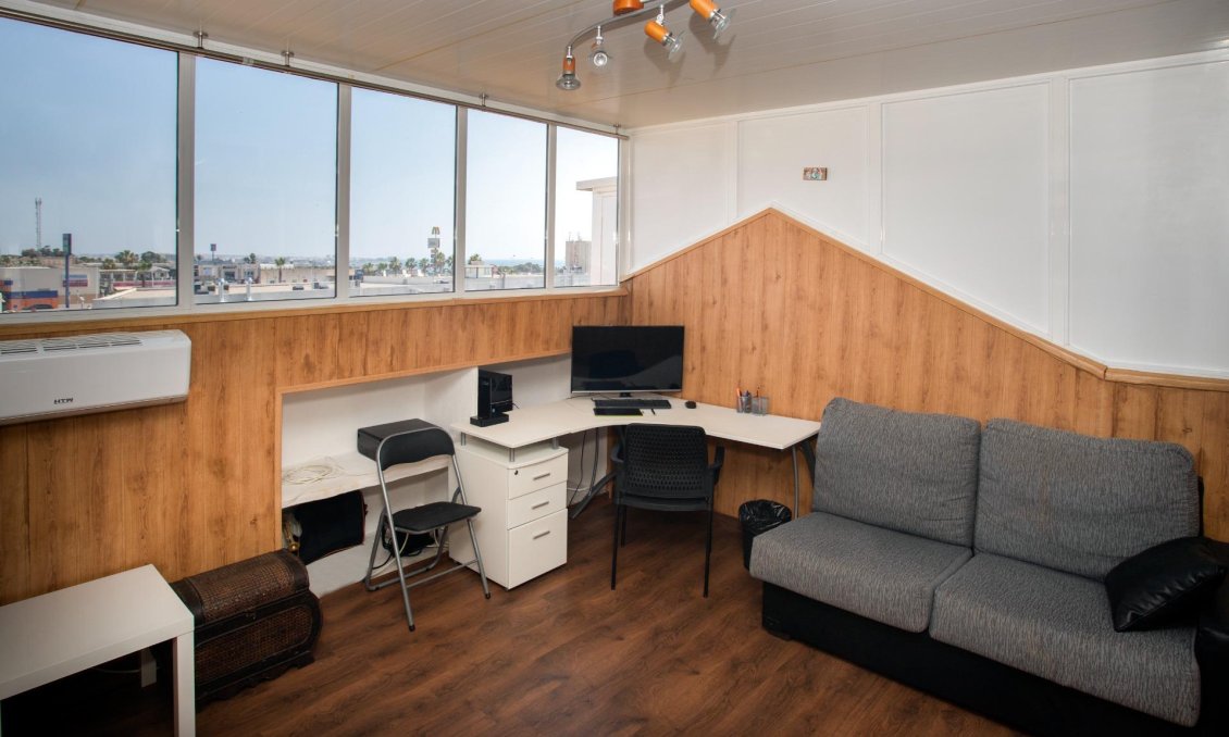 Resale - Bungalow -
Orihuela Costa - Punta Prima