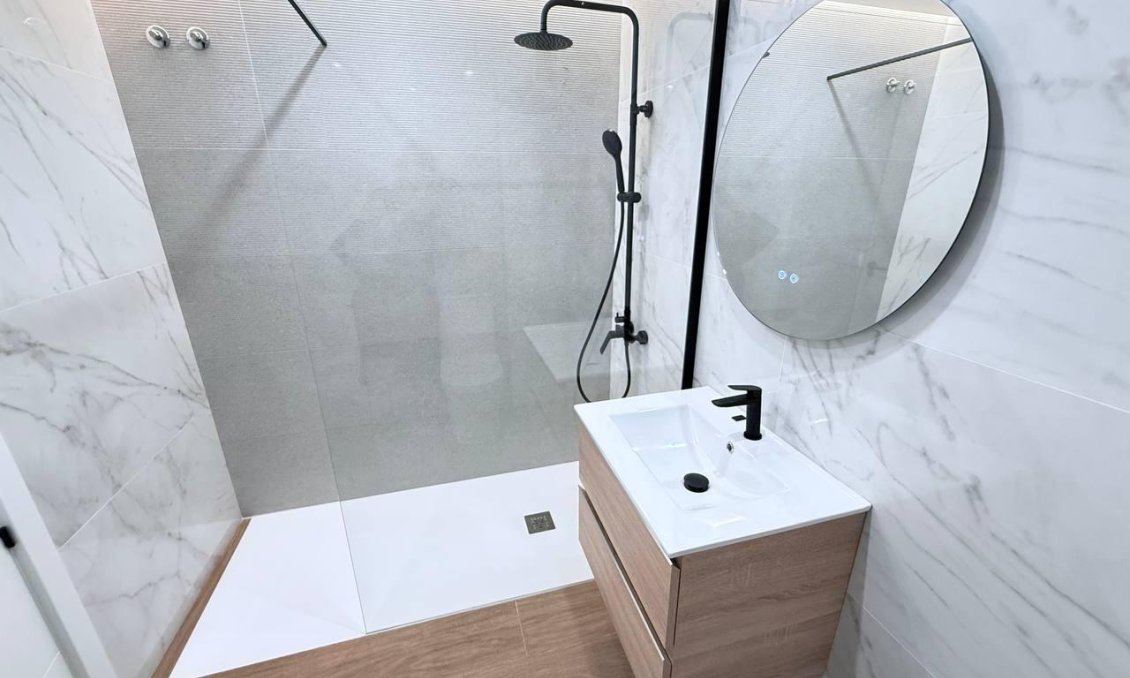 Wiederverkauf - Town House -
Torrevieja - Aguas Nuevas