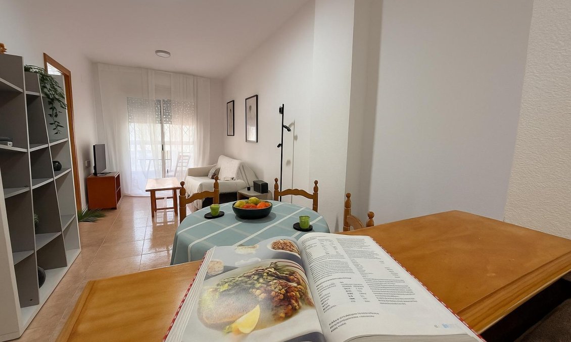 Resale - Apartment -
Torrevieja - Habaneras