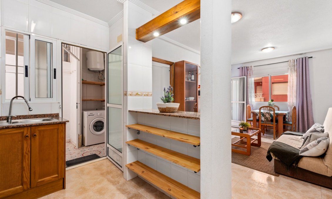 Resale - Apartment -
Torrevieja - Costa Blanca