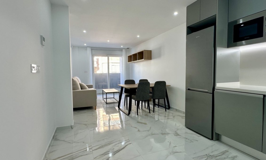 Wiederverkauf - Wohnung -
Torrevieja - Costa Blanca