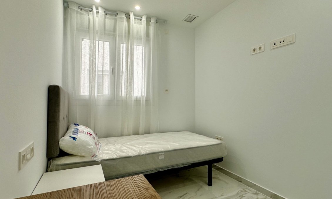 Wiederverkauf - Wohnung -
Torrevieja - Costa Blanca