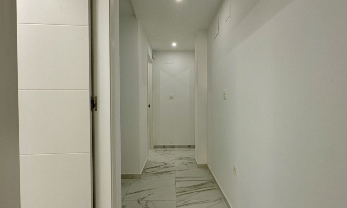 Wiederverkauf - Wohnung -
Torrevieja - Costa Blanca