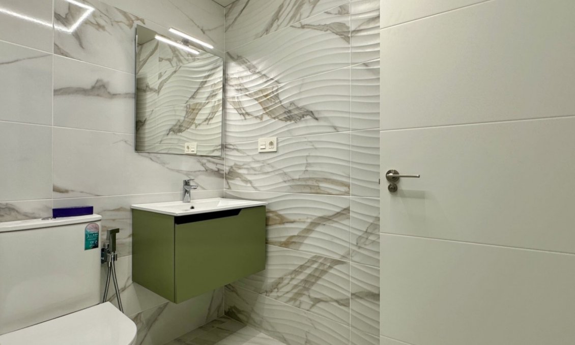 Wiederverkauf - Wohnung -
Torrevieja - Costa Blanca