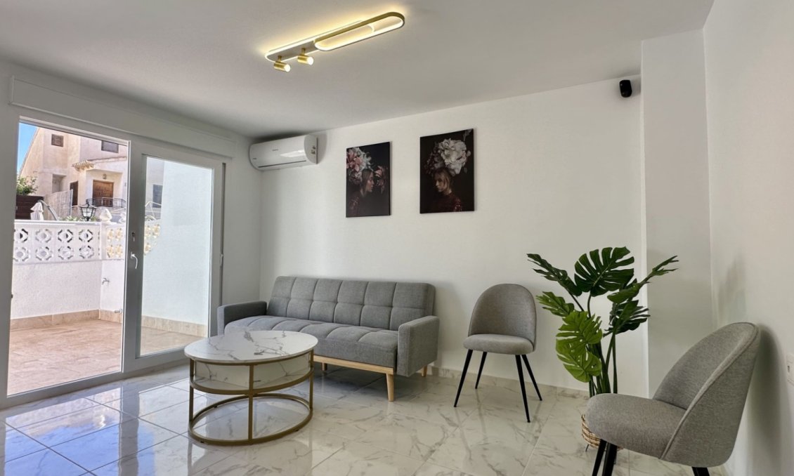 Wiederverkauf - Town House -
Torrevieja - Costa Blanca