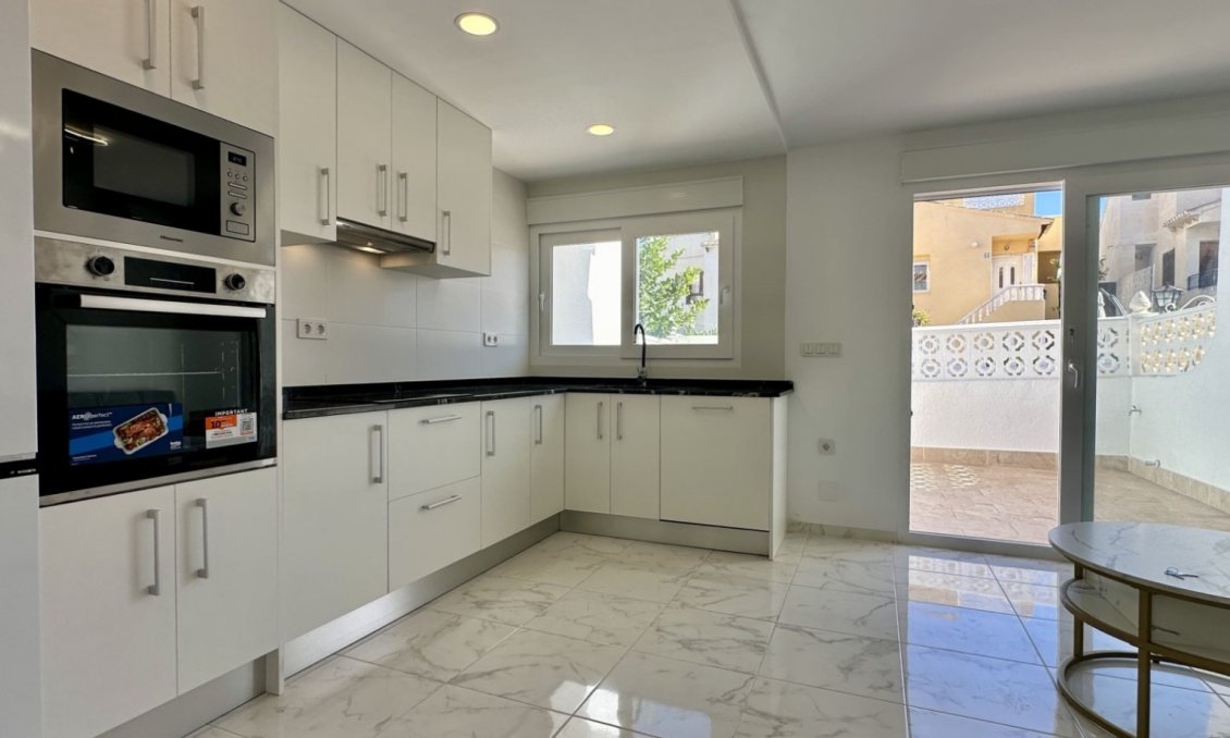 Wiederverkauf - Town House -
Torrevieja - Costa Blanca