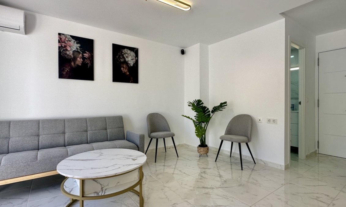 Wiederverkauf - Town House -
Torrevieja - Costa Blanca